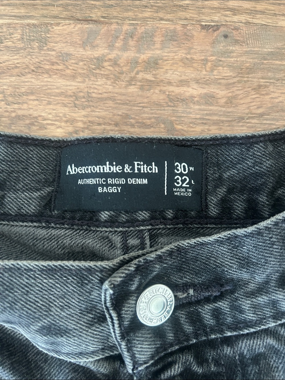 Abercrombie & Fitch Black Baggy Rigid Denim Cargo Jeans - Picture 5 of 7